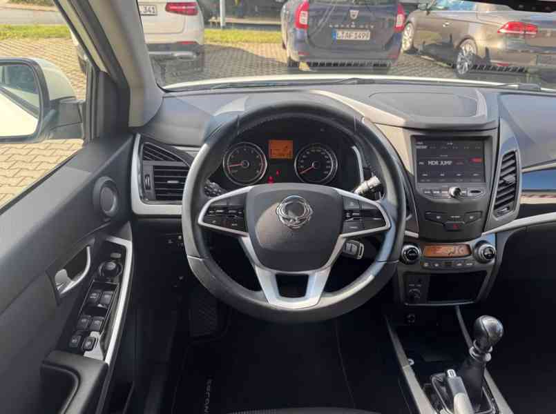Ssangyong Korando 2.0 XGi 4x4 benzín 110kw - foto 15