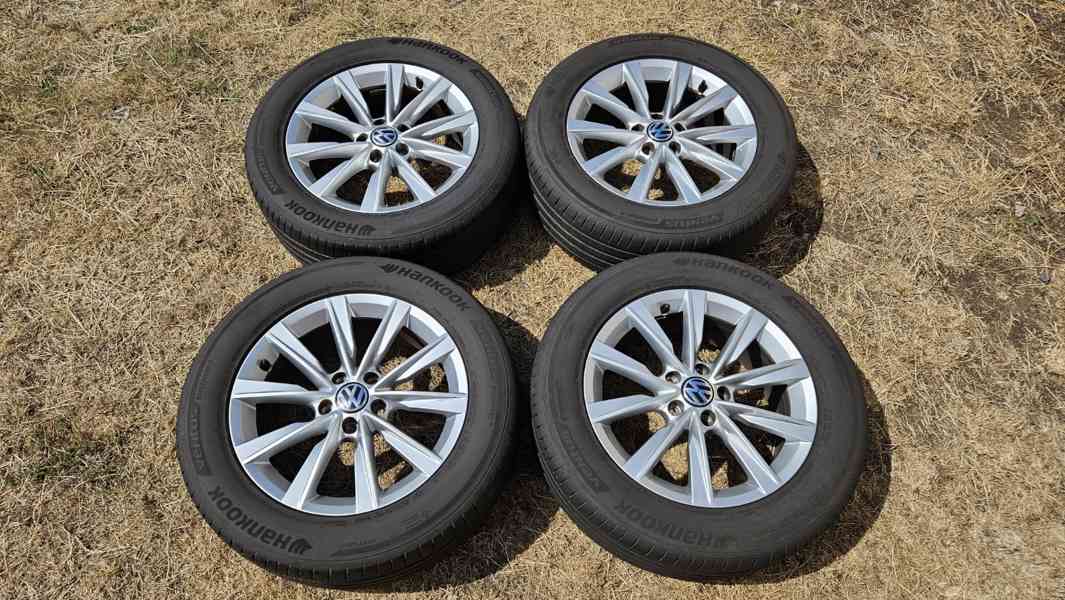 VW Tiguan alu kola elektrony 17" pneumatiky 235/55R17 - foto 2