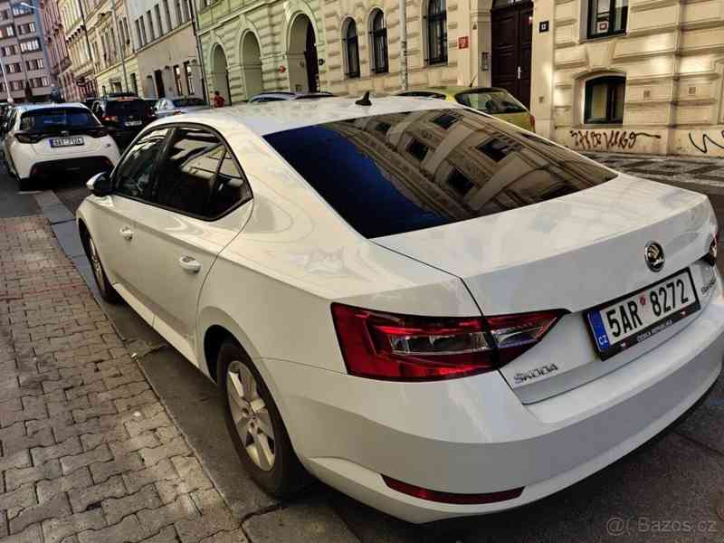 Škoda Superb 2,0 - foto 2