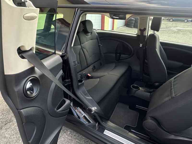 Mini Clubman 1.6i 1Maj/138tisKM/Tempomat - foto 19