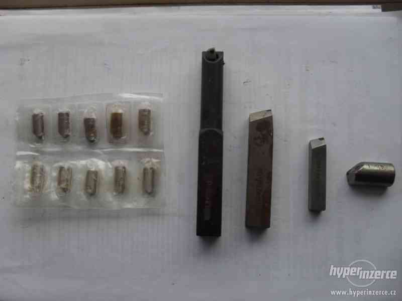 Nástroje: Sústružnícke nože + vložky CBN - foto 3