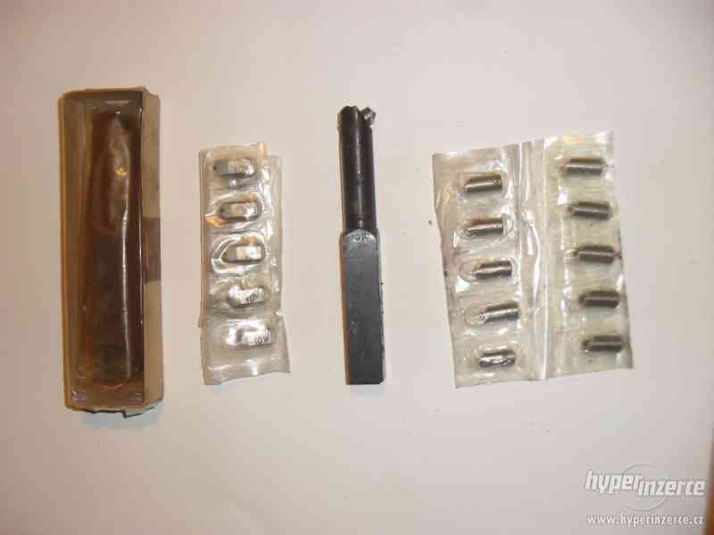 Nástroje: Sústružnícke nože + vložky CBN - foto 10