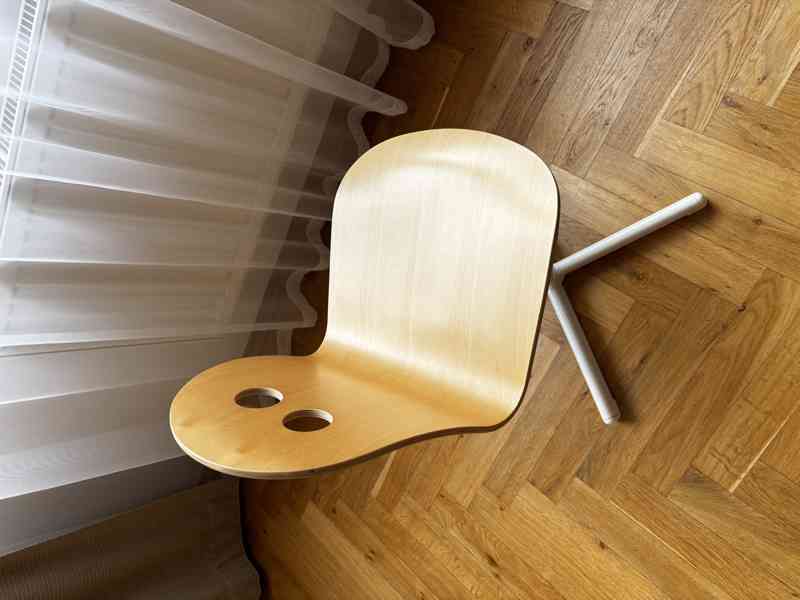 Nastavitelný psací stůl a židle IKEA - foto 5