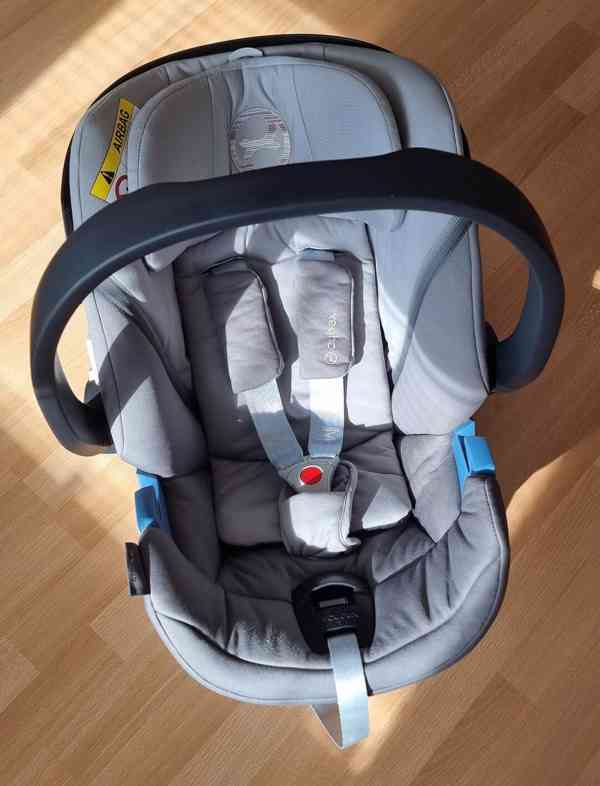 Dětská autosedačka Cybex ATON 5 se základnou ATON BASE 2-FIX - foto 1