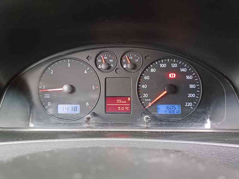 T5 Multivan 1.9 62kw. Cena 190tis. - foto 18