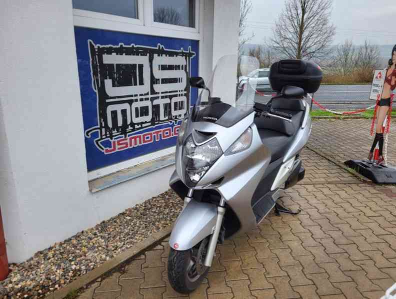 Honda FJS 600 Silverwing - foto 4