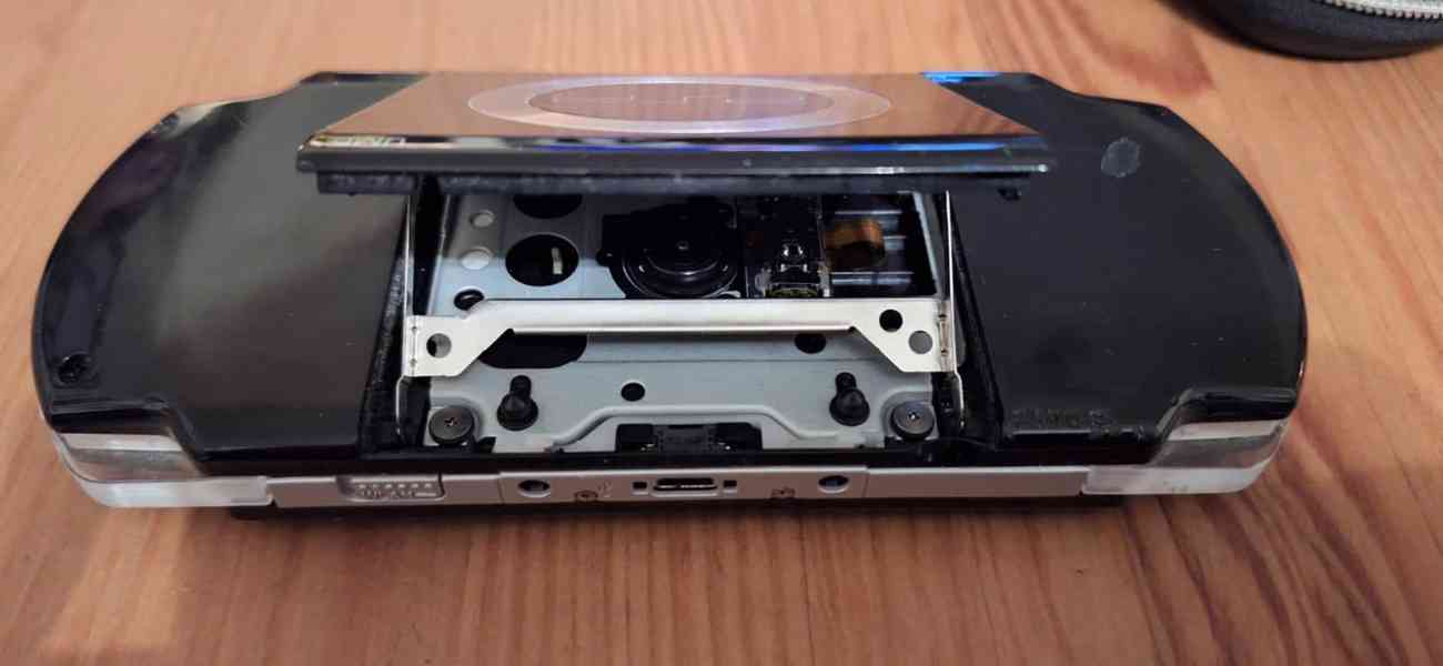 PSP SONY (PlayStationPortable) herní konzole - foto 5