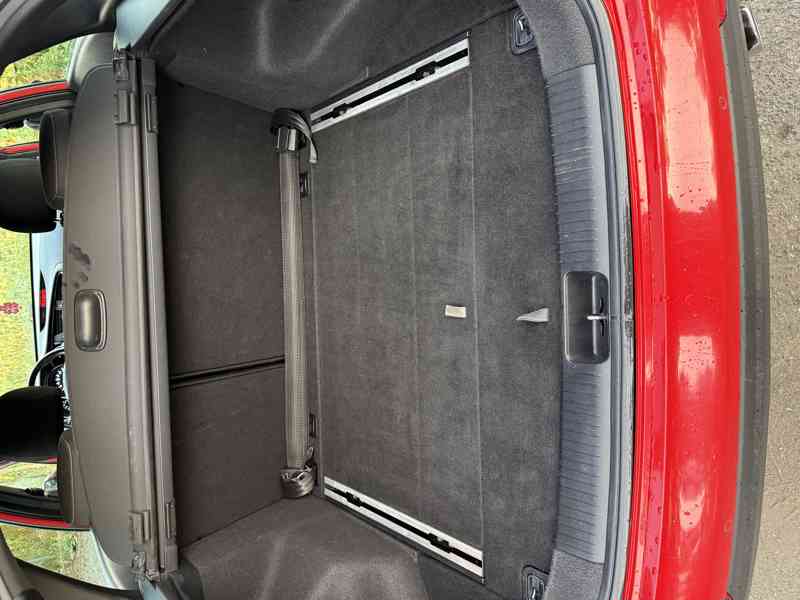 Kia Ceed Combi SW 1.6 CRDI 100Kw GT- LINE - foto 16