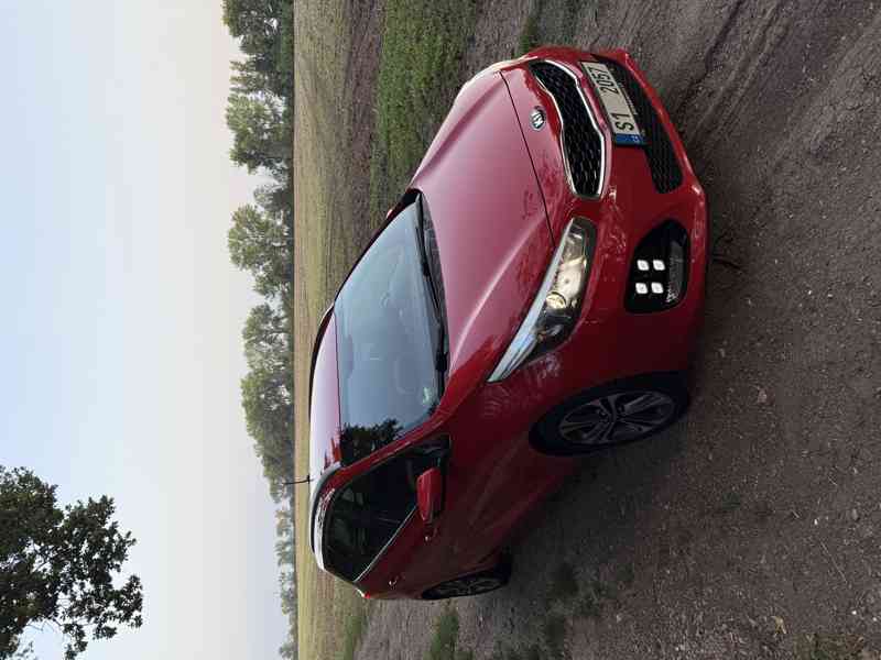 Kia Ceed Combi SW 1.6 CRDI 100Kw GT- LINE - foto 2