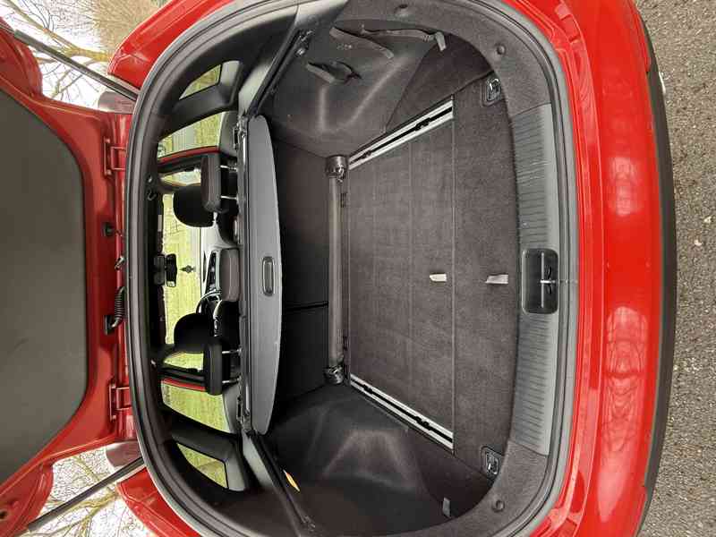 Kia Ceed Combi SW 1.6 CRDI 100Kw GT- LINE - foto 9