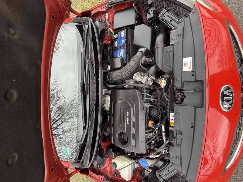 Kia Ceed Combi SW 1.6 CRDI 100Kw GT- LINE - foto 10
