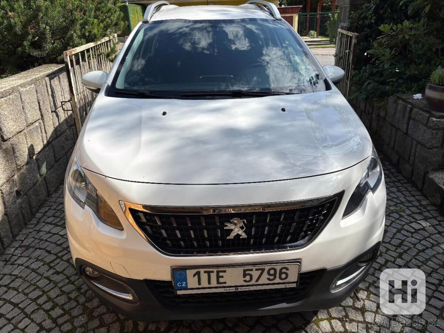 Peugeot 2008 2017 bílá - foto 1