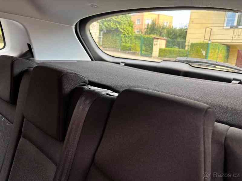 Peugeot 2008 2017 bílá - foto 12