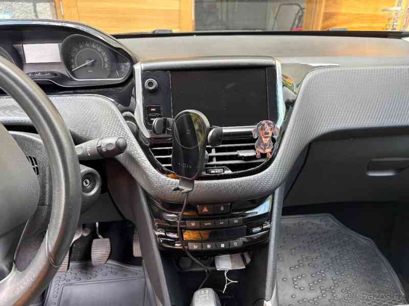 Peugeot 2008 2017 bílá - foto 6