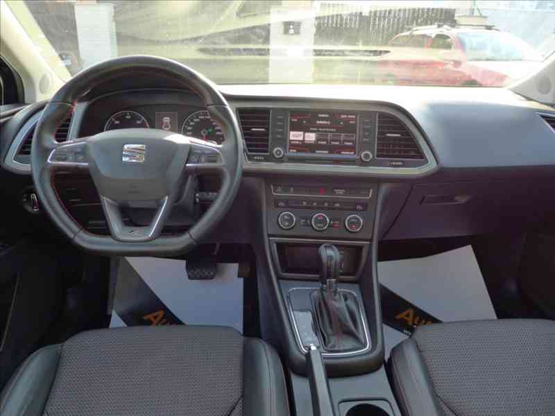 Seat Leon 2,0 TDI 110KW FR LED 1.MAJ - foto 7