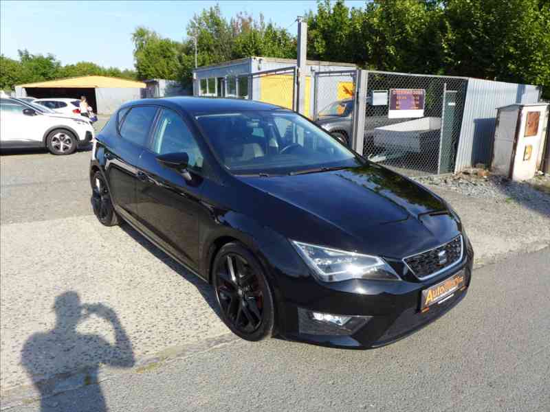 Seat Leon 2,0 TDI 110KW FR LED 1.MAJ - foto 2