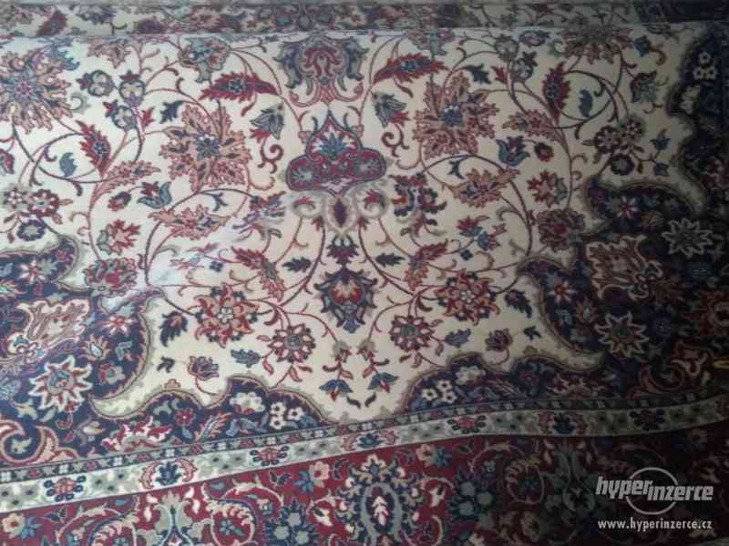 Vlněný koberec s perským vzorem 2,5 x 3,5m - foto 1