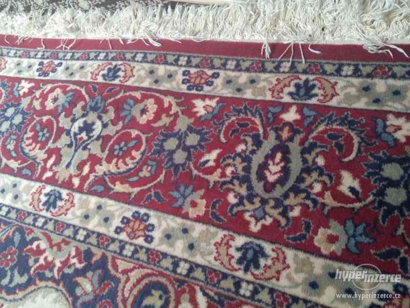 Vlněný koberec s perským vzorem 2,5 x 3,5m - foto 2