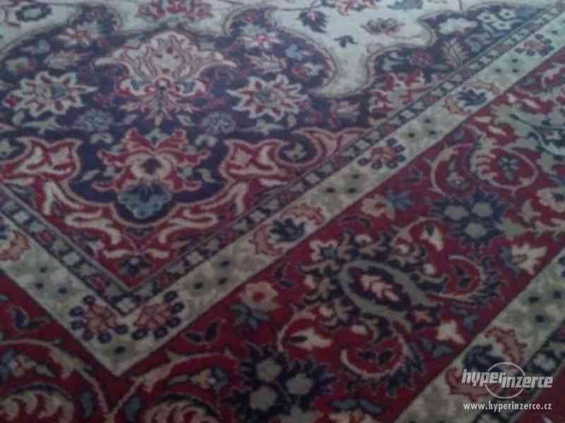 Vlněný koberec s perským vzorem 2,5 x 3,5m - foto 4