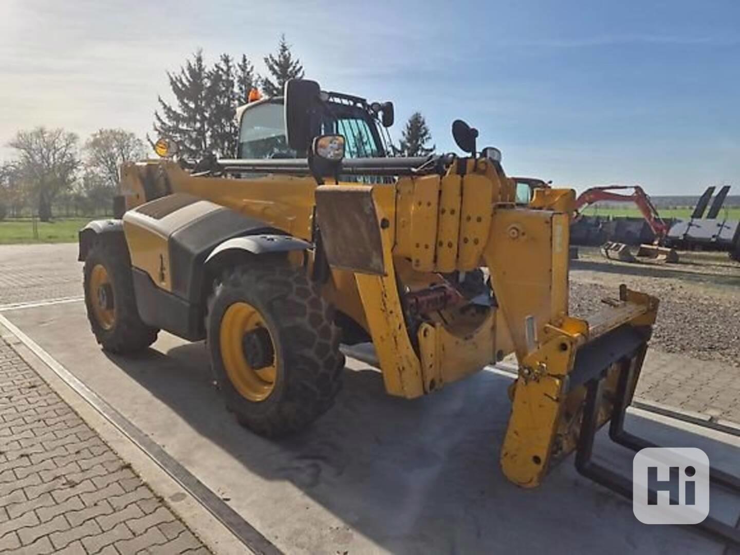 17m / 4t manipulátor JCB - foto 1