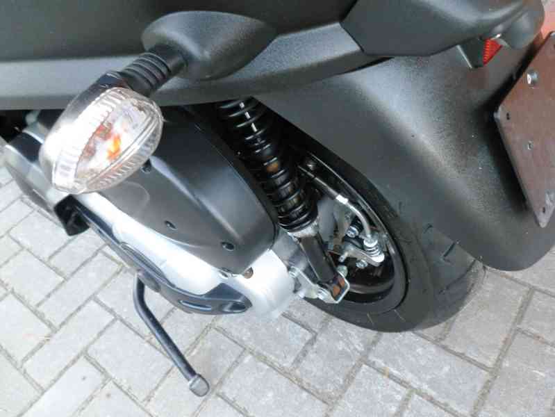 Piaggio MP3 500 LT (2014) - foto 6