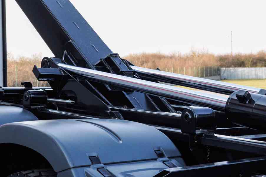 6X4 MAN TGS 33.400 HÁKOVÝ NOSIČ KONTEJNERŮ HYDRAULICKÁ RUKA - foto 102
