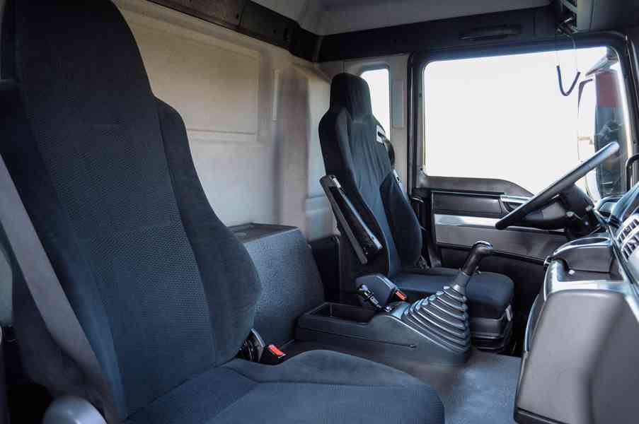 6X4 MAN TGS 33.400 HÁKOVÝ NOSIČ KONTEJNERŮ HYDRAULICKÁ RUKA - foto 53