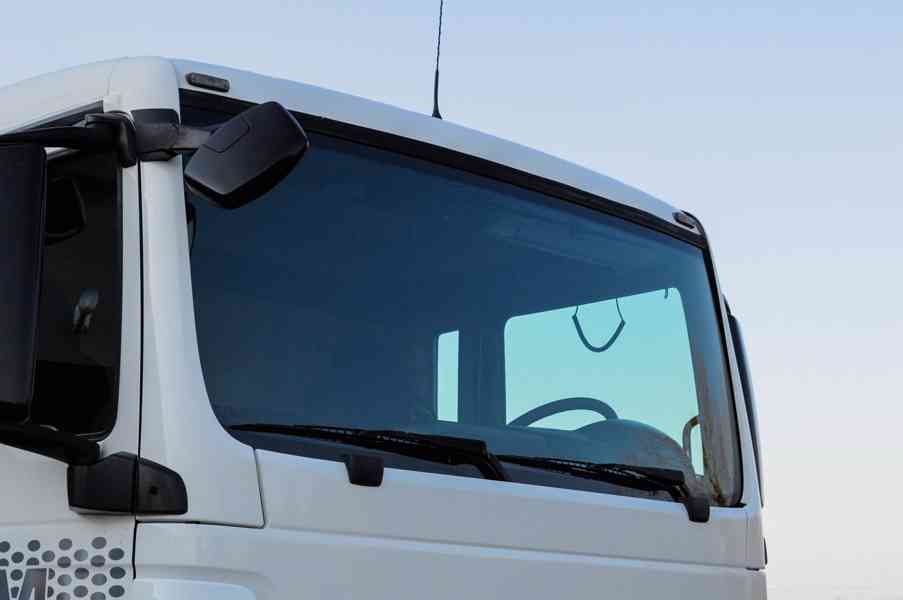 6X4 MAN TGS 33.400 HÁKOVÝ NOSIČ KONTEJNERŮ HYDRAULICKÁ RUKA - foto 48