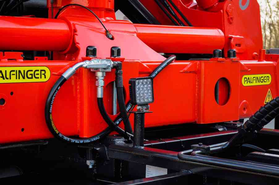 6X4 MAN TGS 33.400 HÁKOVÝ NOSIČ KONTEJNERŮ HYDRAULICKÁ RUKA - foto 35