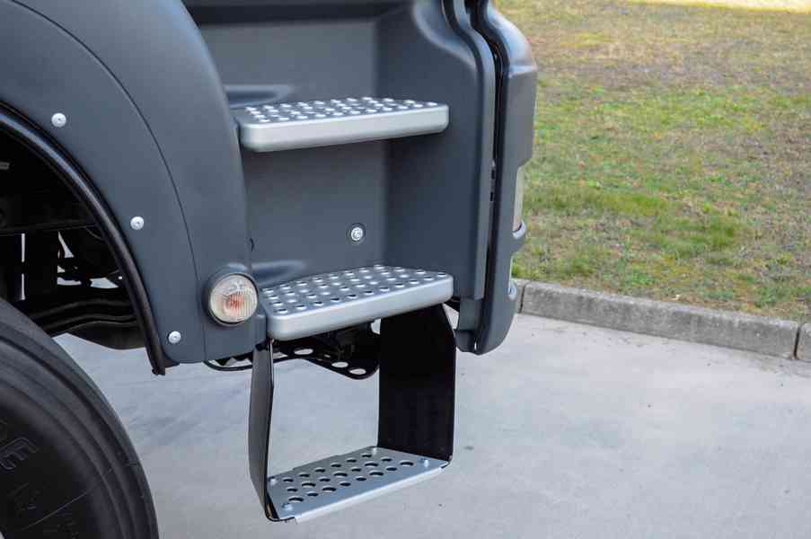 6X4 MAN TGS 33.400 HÁKOVÝ NOSIČ KONTEJNERŮ HYDRAULICKÁ RUKA - foto 11