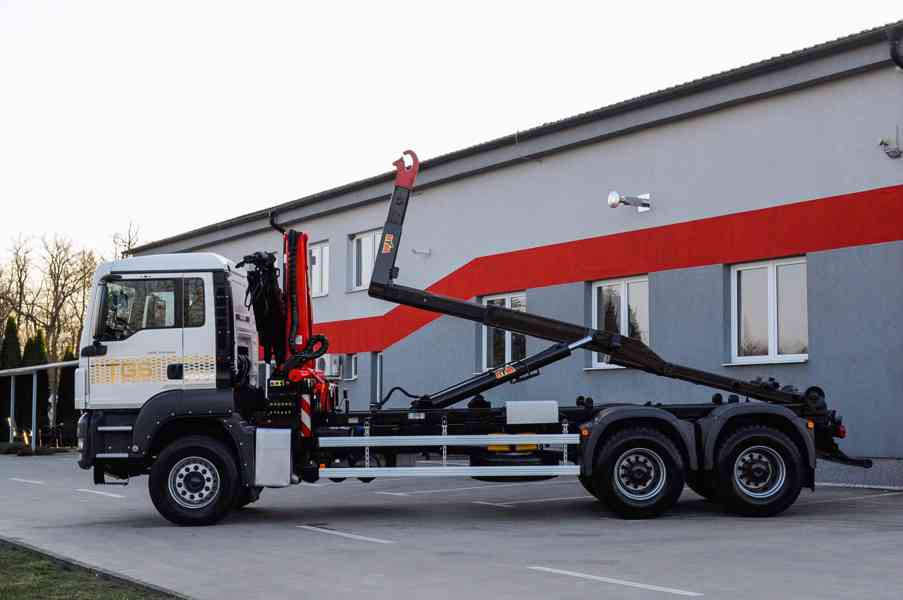 6X4 MAN TGS 33.400 HÁKOVÝ NOSIČ KONTEJNERŮ HYDRAULICKÁ RUKA - foto 93