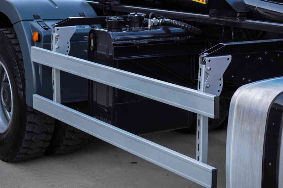 6X4 MAN TGS 33.400 HÁKOVÝ NOSIČ KONTEJNERŮ HYDRAULICKÁ RUKA - foto 15