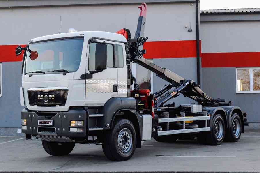 6X4 MAN TGS 33.400 HÁKOVÝ NOSIČ KONTEJNERŮ HYDRAULICKÁ RUKA - foto 92