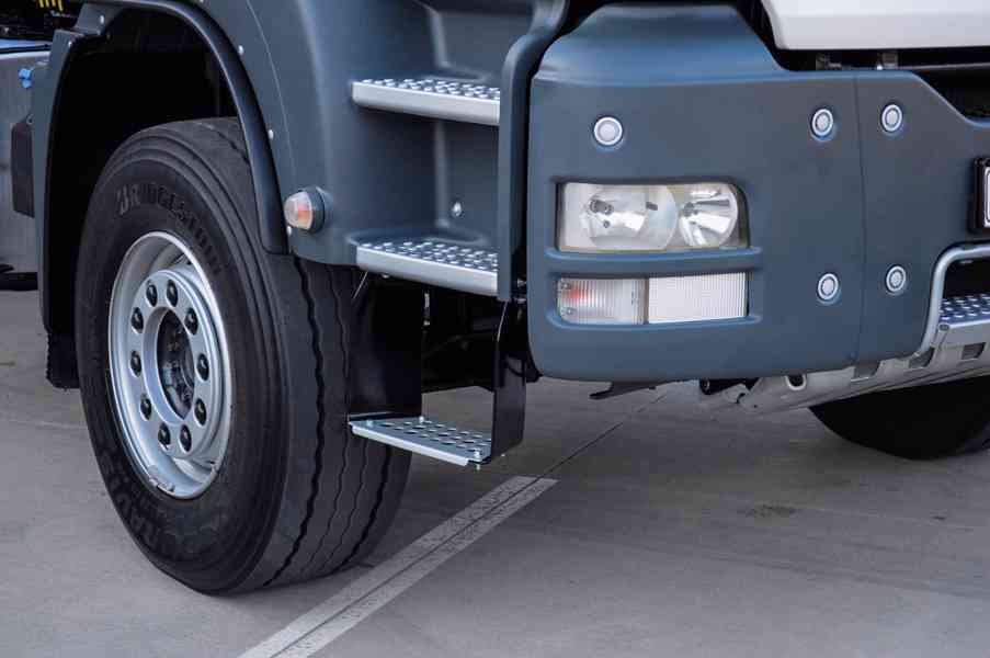 6X4 MAN TGS 33.400 HÁKOVÝ NOSIČ KONTEJNERŮ HYDRAULICKÁ RUKA - foto 50