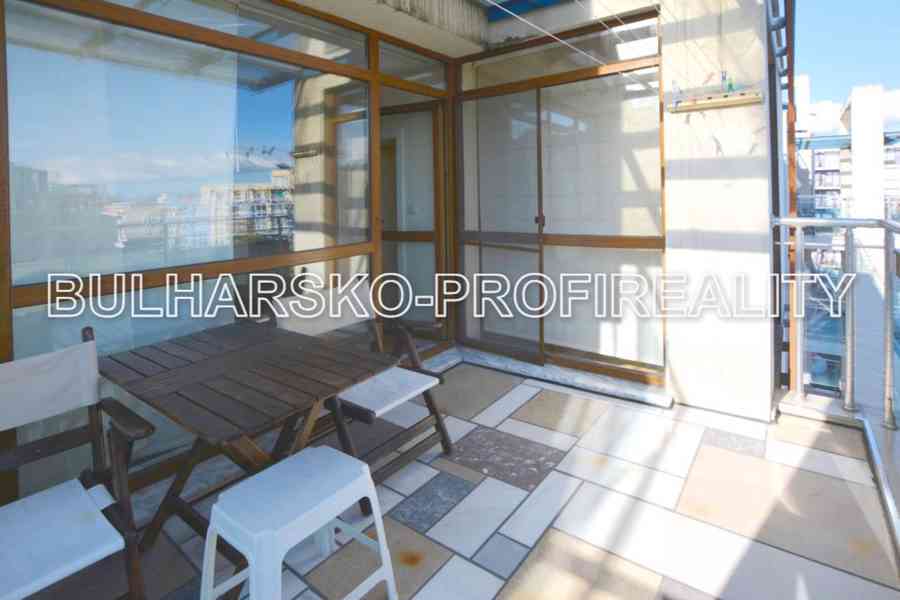 Bulharsko- EXKLUZIVNÍ 2+kk (67 m²) | VÝHLED NA BAZÉN | 450 m - foto 15