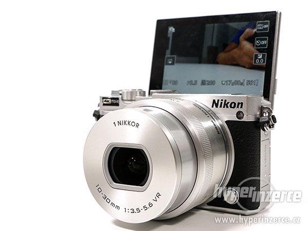 Kompaktní fotoaparát Nikon 1 J5 stříbrný 20.8Mpx slevněný - foto 7