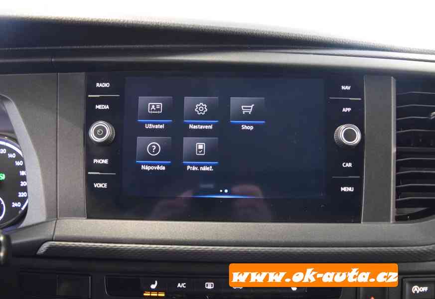 Volkswagen Transporter 2.0 TDI DSG 110 kW 5 DVEŘÍ 2022 - foto 19