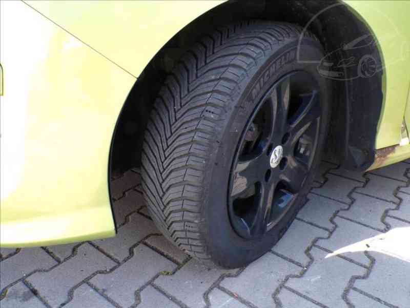 Peugeot 308 1,6 HDI KLIMATIZACE - foto 15