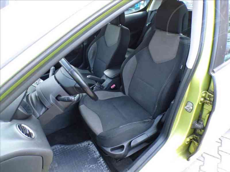 Peugeot 308 1,6 HDI KLIMATIZACE - foto 8