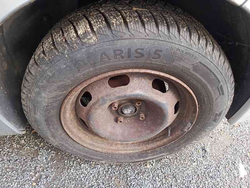 Prodám zimní kola 195/65R15 6Jx15 ET27 Peugeot 307 - foto 4