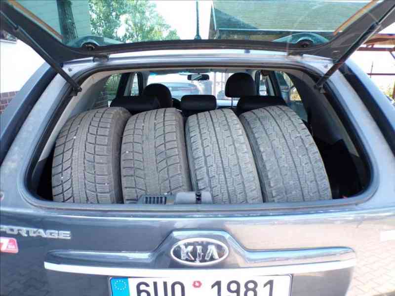 Kia Sportage 2,0 16V - foto 10