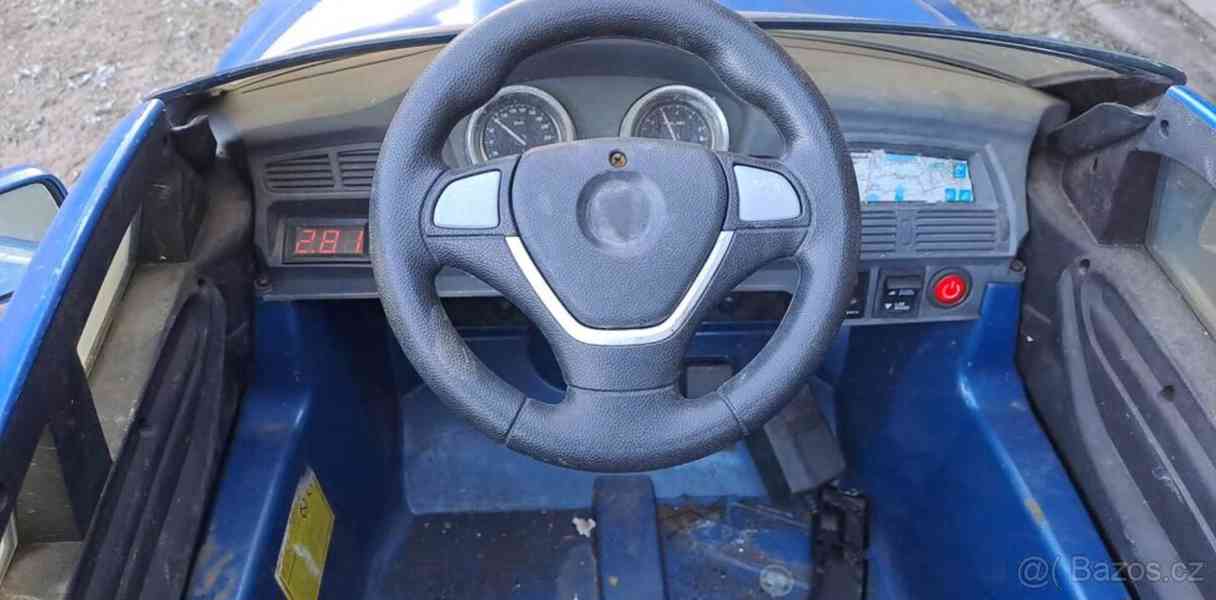 Dětské elektrické auto,na opravu baterie jsou v pořádku.Vyzv - foto 3