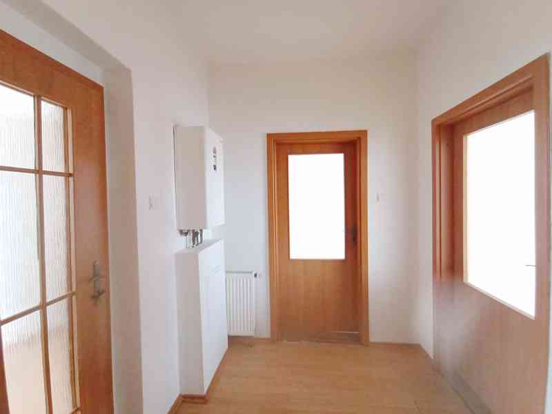 Pronájem bytu 3+kk, 72m2 v Nýřanech - foto 3