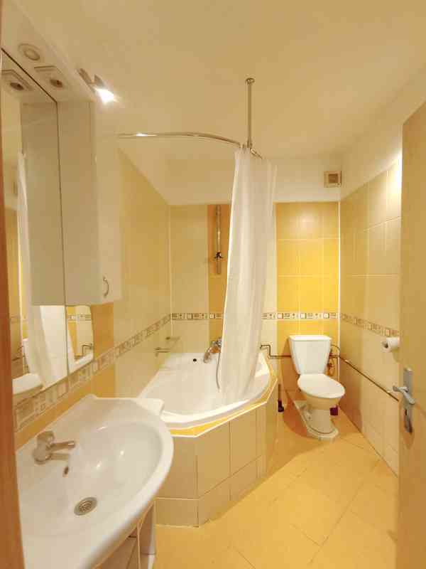 Pronájem bytu 3+kk, 72m2 v Nýřanech - foto 2