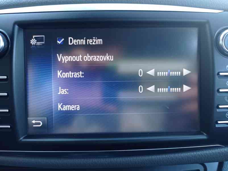 Toyota Yaris 1.5 Hybrid 74kW/Kamera/Automat/1maj - foto 34