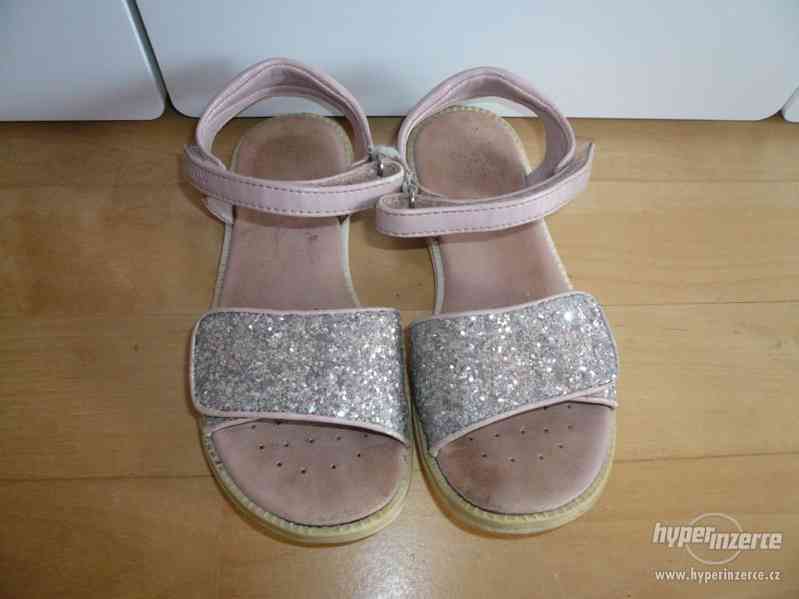 Dívčí luxusní sandálky GEOX vel. 30 (PC:  1690 Kč) - foto 1