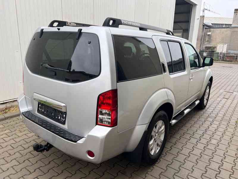 Nissan Pathfinder 2.5 dCi .Aut. 128kw - foto 12