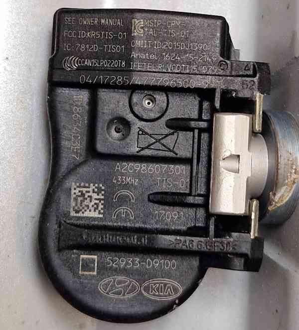 Alu kola Dezent 7Jx17H2 114.3mm ET48 - foto 11