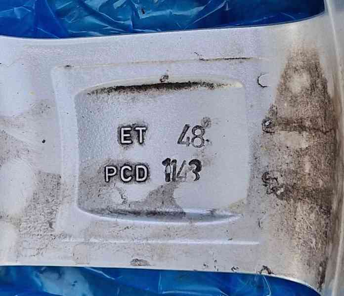 Alu kola Dezent 7Jx17H2 114.3mm ET48 - foto 10