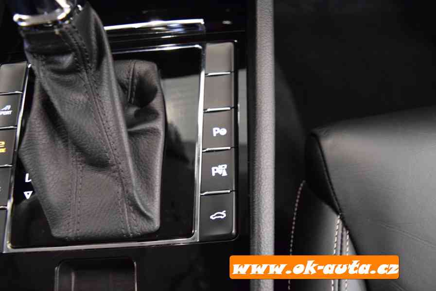 Škoda Superb 1.4 TSI iV LAURIN & KLEMENT 2021-DPH  - foto 23